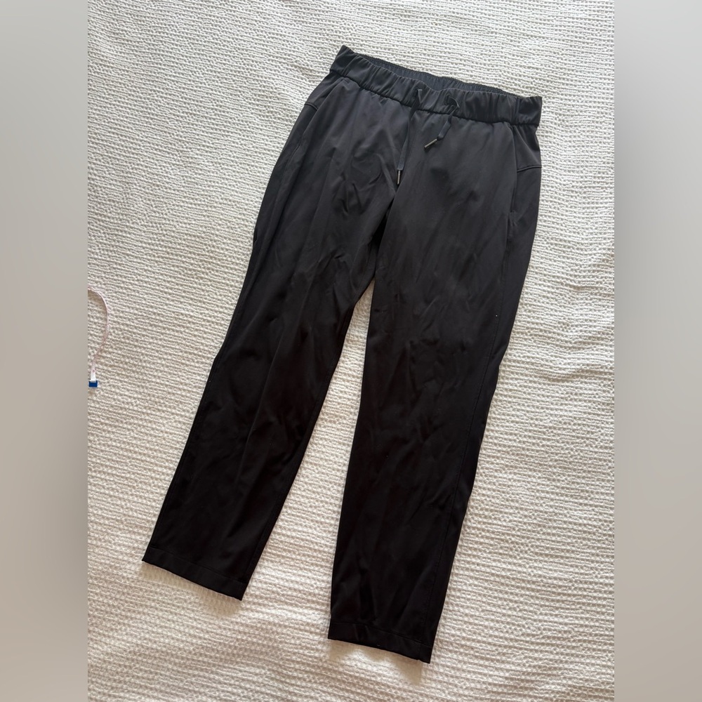 Lululemon Womens Black On The Fly Pant - size 6